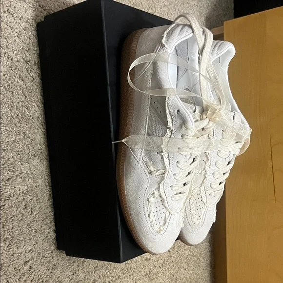 ALOHAS White Cream Sneakers - Picture 5 of 8